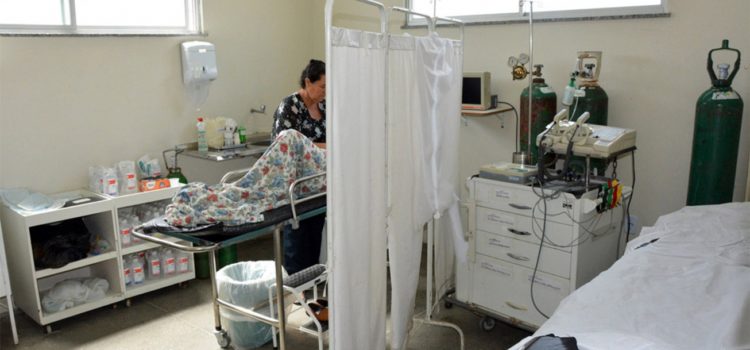 Quase 30 pacientes aguardam por regulação em Feira