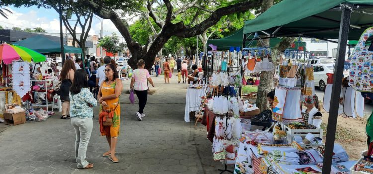 Domingo tem Arte na Avenida