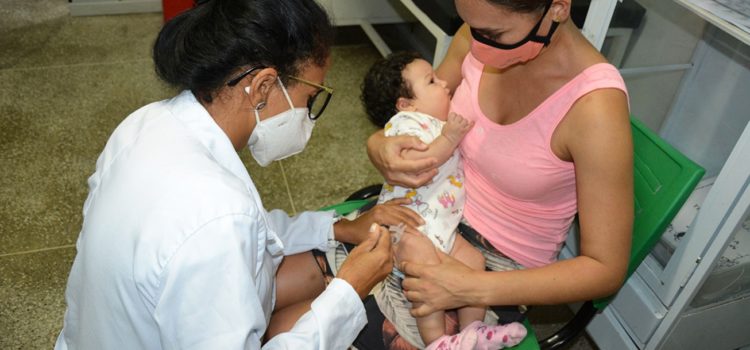 Caso suspeito de paralisia infantil após 30 anos acende sinal de alerta para vacinação em Feira