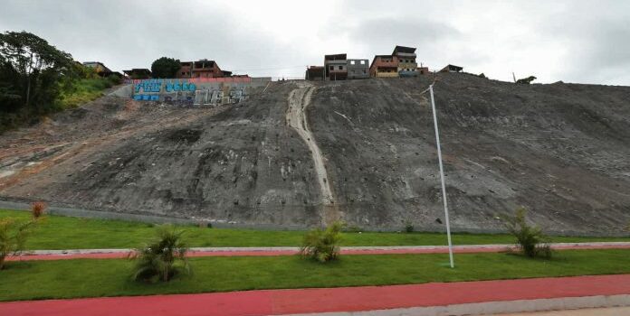 Em Salvador, Governo do Estado inaugura segunda maior contenção de encosta da cidade e obras de desenvolvimento urbano