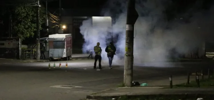 Tiros, veículos queimados e perseguição: Polícia Militar faz simulação de roubo a banco em Salvador; veja como funcionou