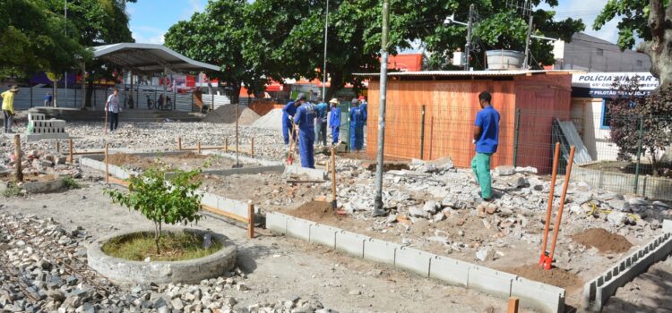 Iniciada reforma da Praça Macário Barreto e da feirinha do Tomba