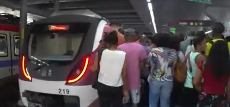 Linha 2 do metrô apresenta lentidão após novo furto de cabos do sistema; serviço foi normalizado ainda durante a manhã
