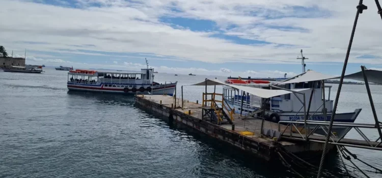 Maré baixa provoca suspensão temporária na travessia entre Salvador e Mar Grande