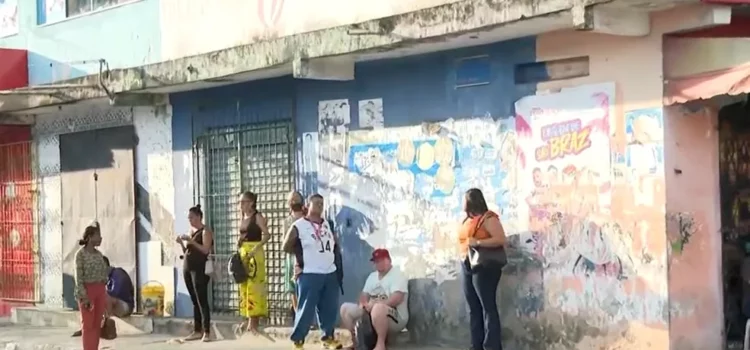 Aulas em escolas municipais do bairro de Plataforma são retomadas; suspensão ocorreu após suposto toque de recolher
