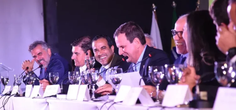 Prefeito de Salvador é reeleito como vice-presidente de concessões e PPPs em entidade que reúne cidades de grande porte