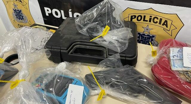 Uma pessoa morre e 7 são presas durante operação contra o tráfico em Feira de Santana