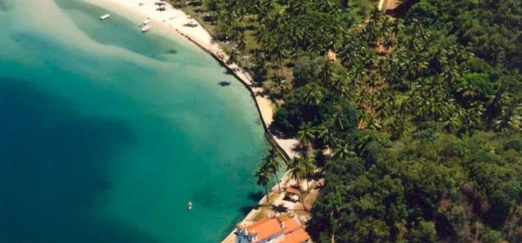 Marinha faz buscas por dois pescadores desaparecidos na Baía de Todos-os-Santos