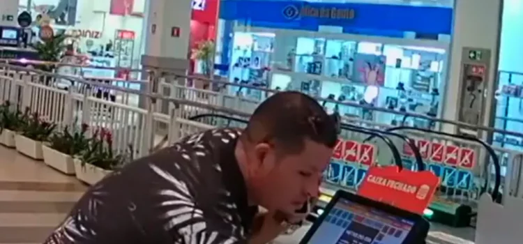 Homem é flagrado ao furtar celular em shopping na Bahia