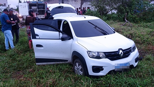 Homem é assassinado dentro de carro no bairro Nova Esperança