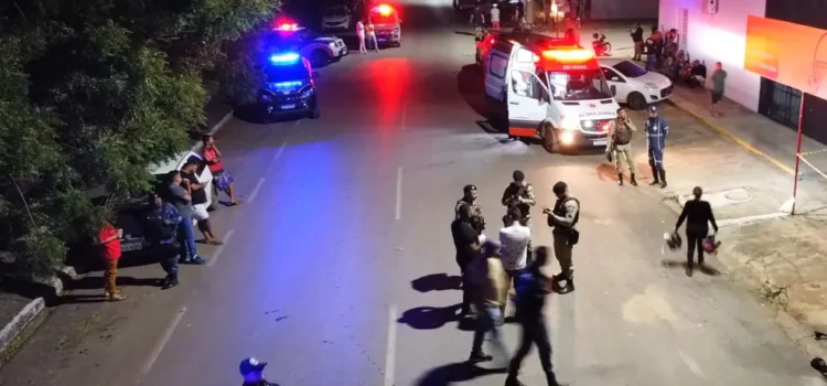 Pai e filho são mortos a tiros na frente de churrascaria no oeste da Bahia