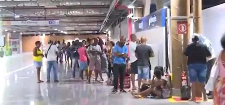 Credenciamento para ambulantes atuarem no São João de Salvador é aberto; confira