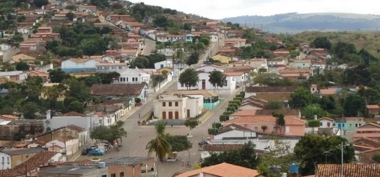 Mulher é amarrada, estuprada e espancada no sudoeste da Bahia; cinco suspeitos são procurados