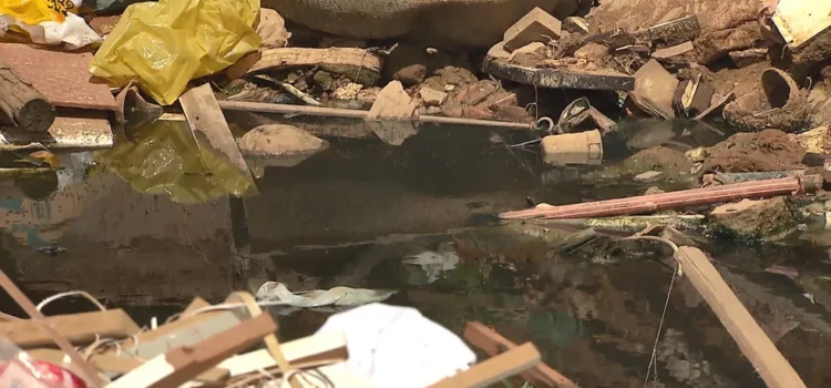 Quase metade das casas na Bahia não têm rede de esgoto; mais de 770 mil não possuem água potável