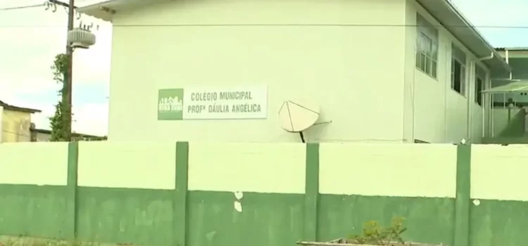Mães denunciam professor por crime sexual em escola na BA: ‘apalpou os seios’