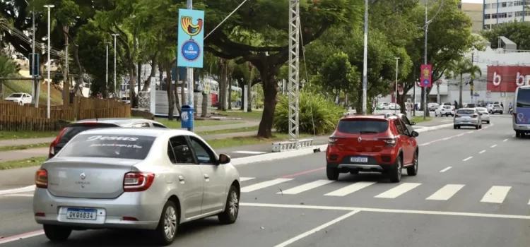 Prazo para credenciamento de veículos de moradores para acesso às áreas dos circuitos do carnaval de 2024 é estendido em Salvador