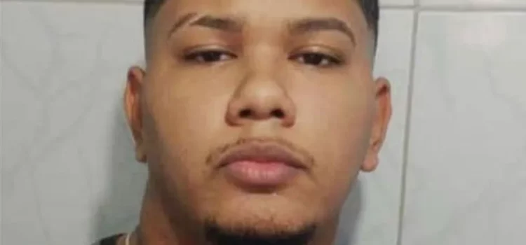 Jovem de 23 anos é morto a tiros a caminho de casa após sair do trabalho em Salvador