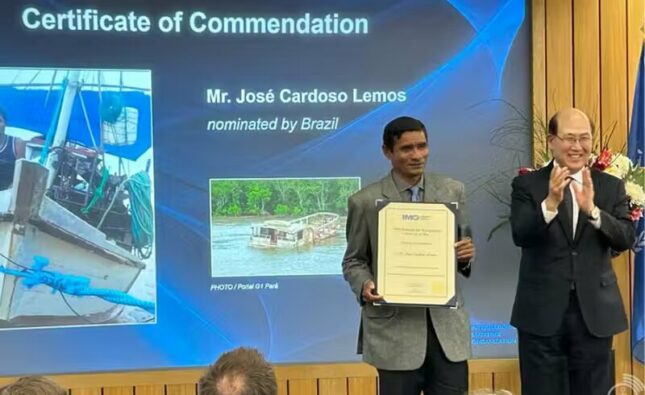 Londres dá prêmio a pescador herói brasileiro que resgatou 35 no naufrágio no PA
