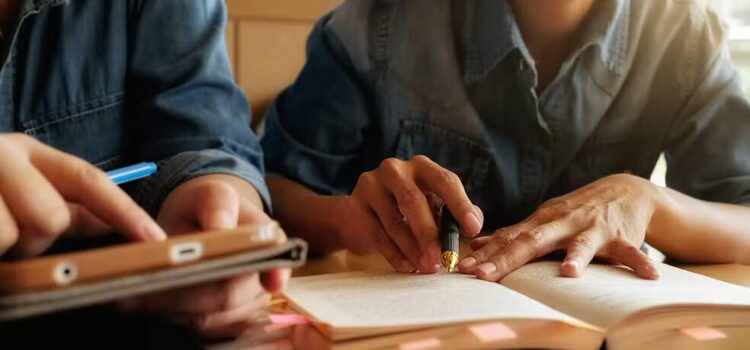 Centro universitário oferece mais de 50 cursos de férias gratuitos em Salvador