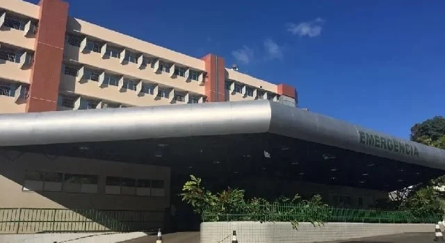 Mulher é transferida em UTI aérea para Salvador após ter corpo queimado com água fervente; companheiro foi preso