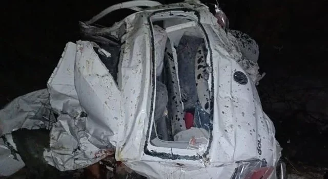Colisão frontal na BR-116, próximo a Milagres, deixa casal e três filhos mortos