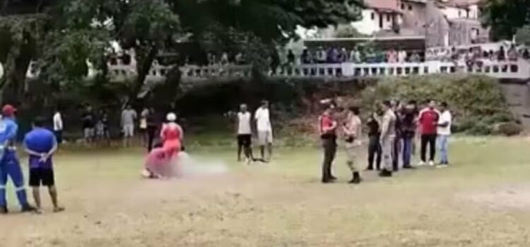 Jovem é morto a tiros enquanto jogava futebol com amigos em cidade da Bahia