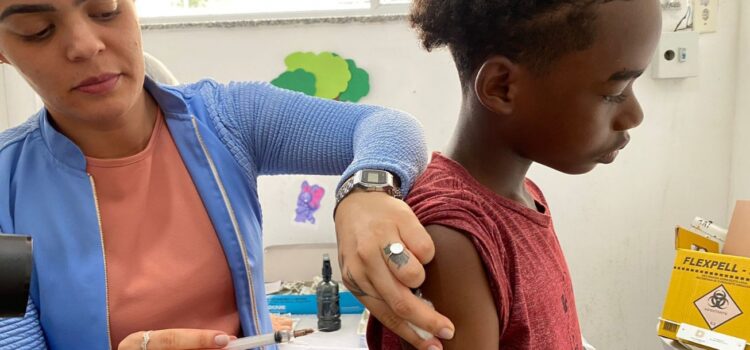 Feira vacinou mais de 4,6 mil crianças contra a dengue