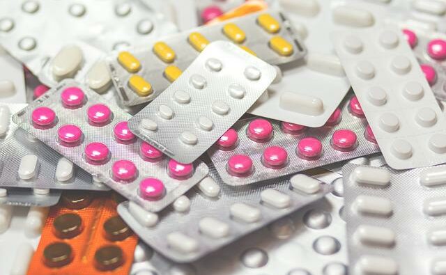 Medicamentos sofrerão aumento de 4,5% a partir de abril; farmácias de Feira de Santana criam alternativas para driblar reajuste