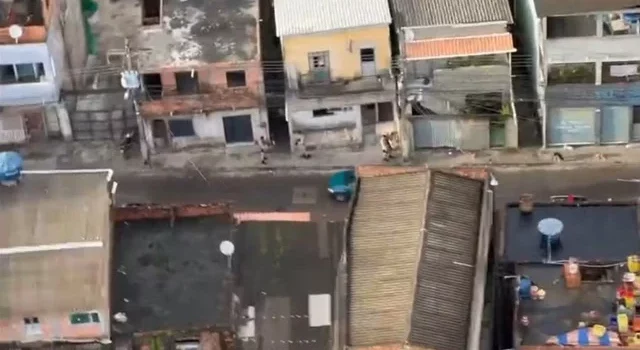 Cabeça humana é encontrada dentro de lata em bairro de Salvador