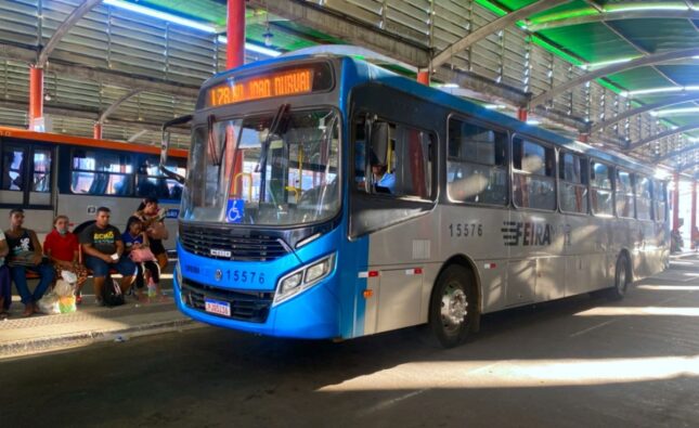 Semob substitui micro-ônibus por ônibus padrão em linhas com maior demanda de passageiros