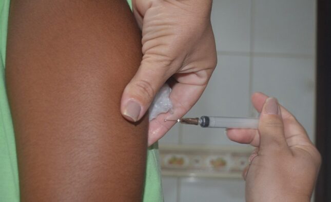 Segunda dose contra dengue já está disponível em Feira