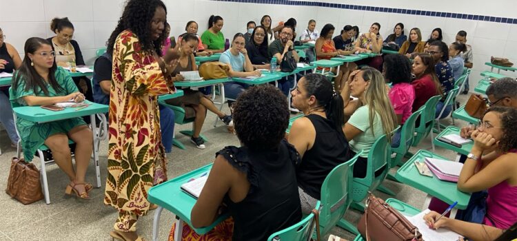 Papel do coordenador pedagógico na escola é tema de formação da Secretaria de Educação