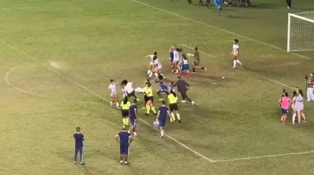 Suspeita de racismo mancha festa do Bahia pelo acesso à Série A1