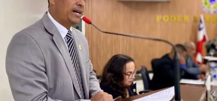 Presidente da Câmara de Vereadores de cidade da Bahia morre após sofrer acidente de motocicleta