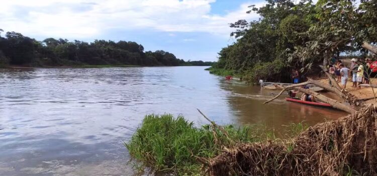 Corpo de adolescente que se afogou com amigo em rio na Bahia é encontrado por pescadores