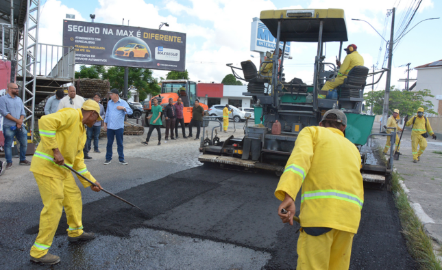 Começa “banho de asfalto” de ruas e avenidas de Feira de Santana