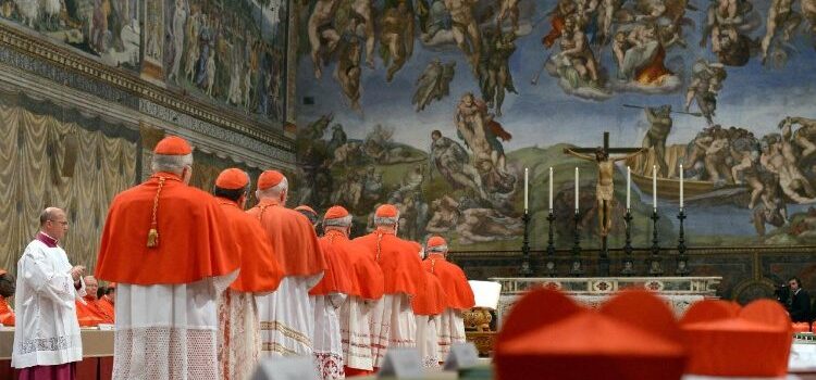 Conclave para eleger o novo Papa começa em 7 de maio