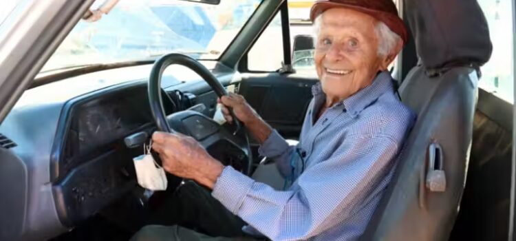 Idoso renova a CNH aos 101 anos; condutor mais velho do MS