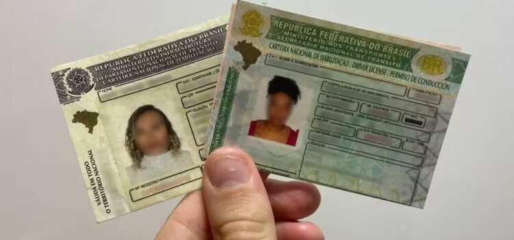 Programas que oferecem carteira de habilitação gratuita para alunos da rede estadual e pessoas de baixa renda são lançados