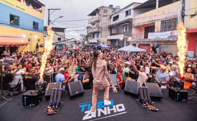 Theuzinho grava DVD com show gratuito em Feira de Santana; João Gomes e Thiago Aquino estão entre convidados