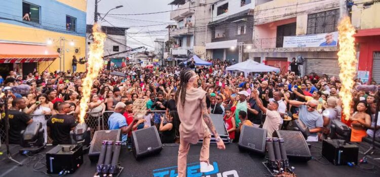 Theuzinho grava DVD com show gratuito em Feira de Santana; João Gomes e Thiago Aquino estão entre convidados