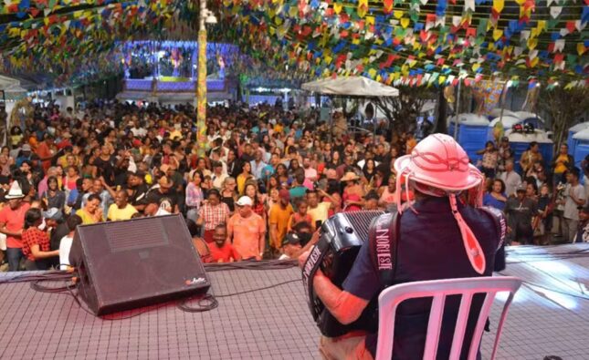 ‘Arraiá do Comércio’ de Feira de Santana terá música, gastronomia e apresentações culturais; confira programação completa
