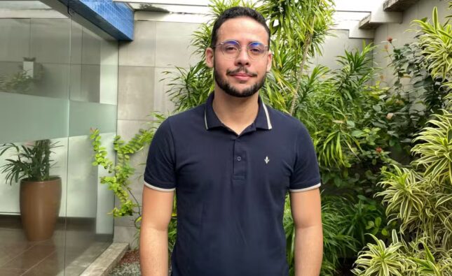Homem passa oito dias preso por engano na Bahia após dados dele serem usados para ativar celular de vítima de homicídio