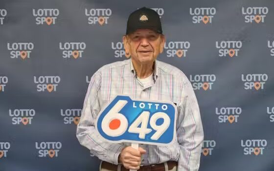 Sorte inacreditável: homem que venceu o câncer agora ganha US$ 1 milhão na loteria