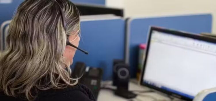 Empresa oferece 840 vagas de emprego para atendimento e e-commerce em Feira de Santana