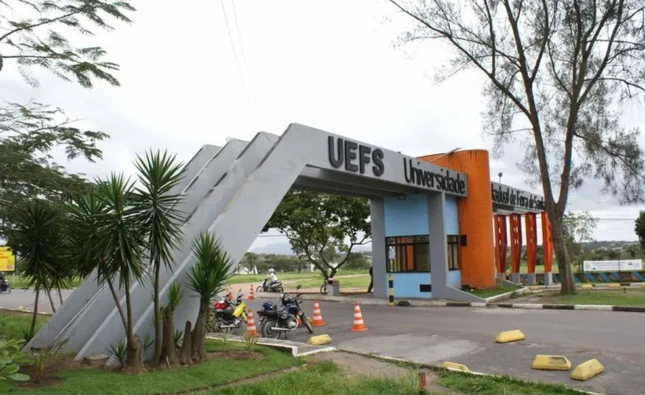 Uefs oferece mais de 200 vagas remanescentes em processo seletivo