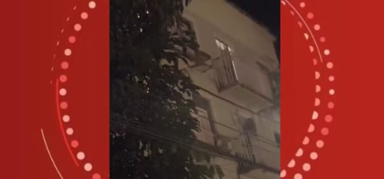 Mulher é morta com golpes de marreta em apartamento na RMS; companheiro foi preso ao tentar fugir pela janela do imóvel
