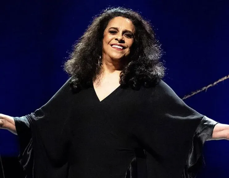 O Legado Eterno de Gal Costa: A Voz que Inspira Novas Gerações e Faz 80 Anos