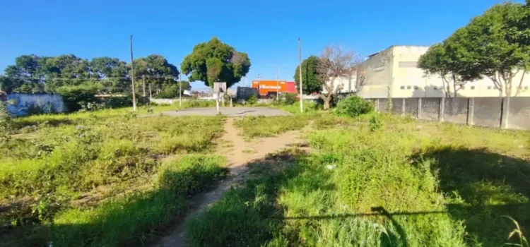 Moradores do conjunto Jomafa solicitam a recuperação de uma quadra desativada em Feira de Santana