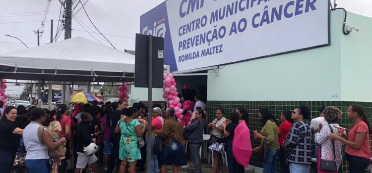 Secretaria e Fundação juntas no Outubro Rosa
